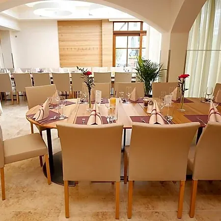 Seminarhotel Lengbachhof Gmbh 4*